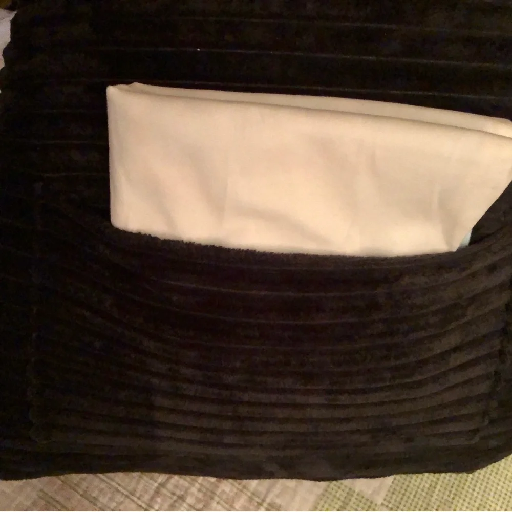 Nestl Reading Pillow for Sitting Up in any place.